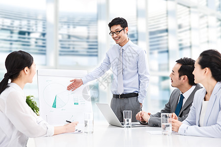 厦门侦探电话：民事诉讼质证是在法庭哪个阶段？