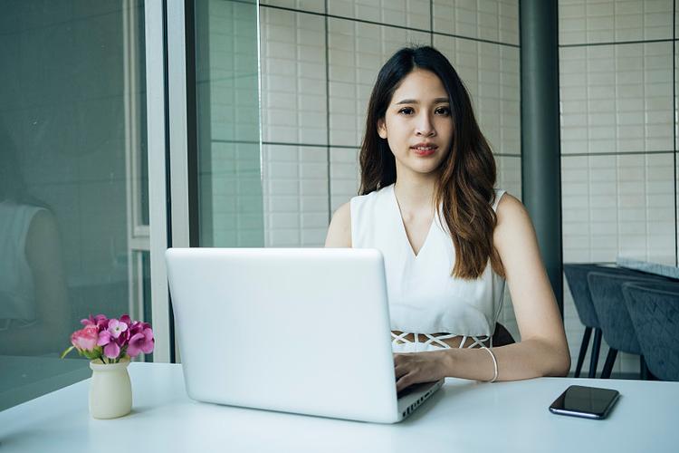 广州市私家侦探：婚姻期间借出去的钱他们离婚了该给谁?