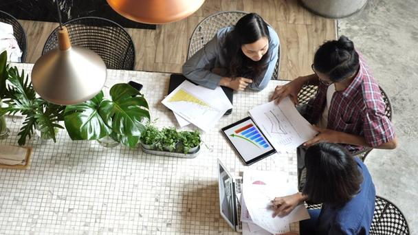 厦门市侦探调查：老公与闺蜜有暧昧关系该怎么处理？