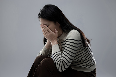 厦门侦探找人：不领结婚证可以继承财产么？