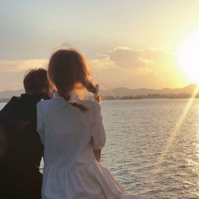 厦门第三者调查收费标准：在彼此身上寻求温暖和安慰